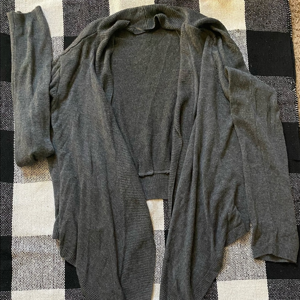 Cropped dark gray sweater